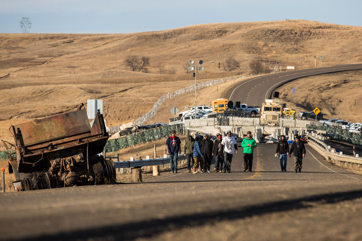 Entenda a polêmica do oleoduto em Dakota do Norte
