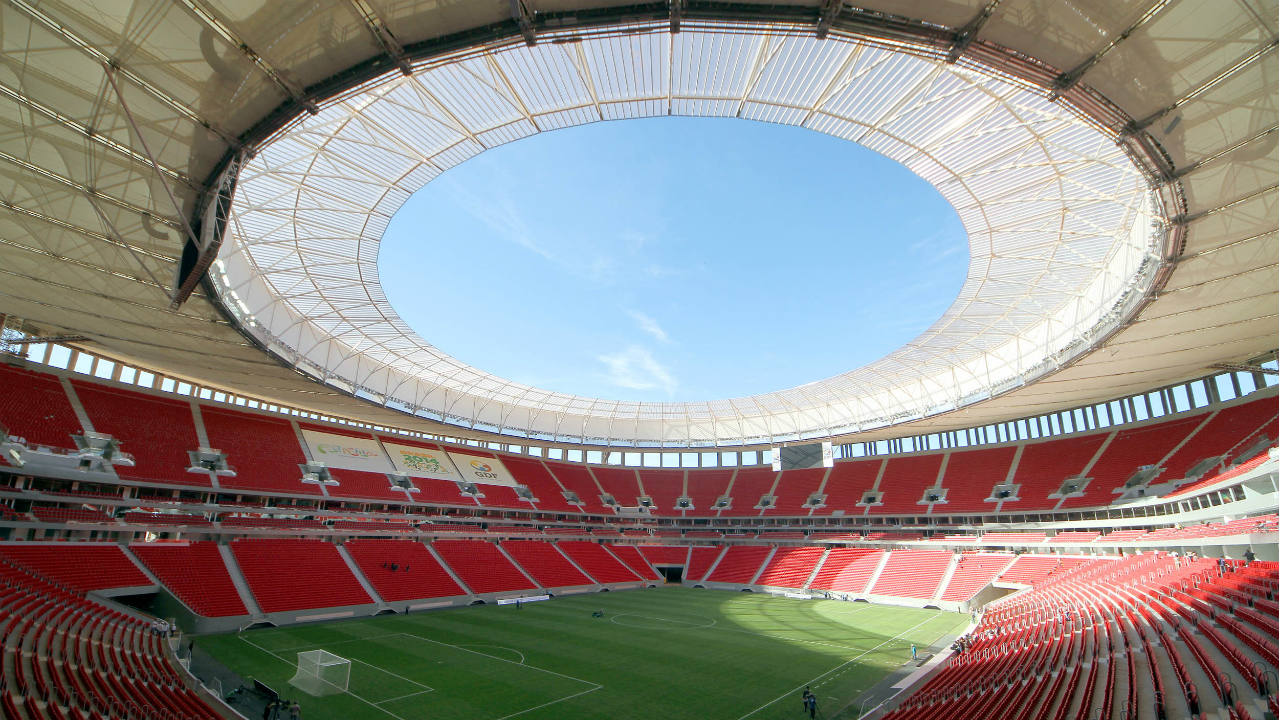 DF: Por que o estádio Mané Garrincha consumiu 62 vezes mais água que a média