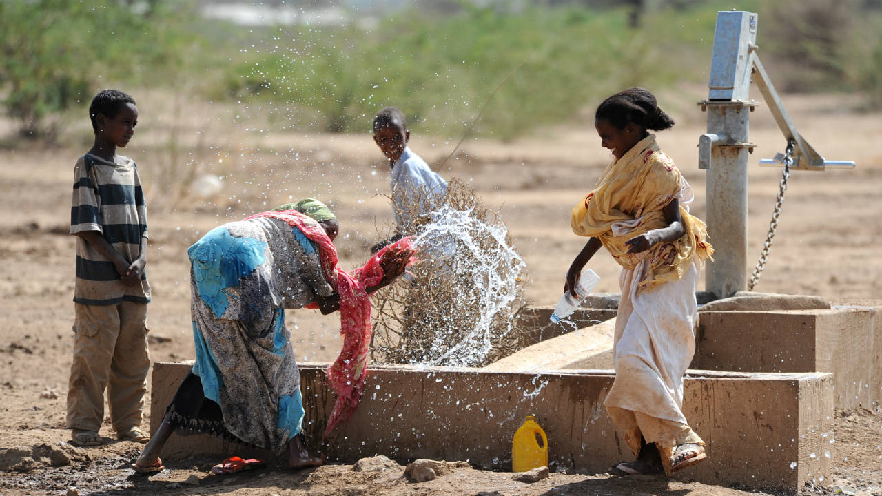 Investimento em saúde e nutrição potencializa aportes em saneamento, diz Banco Mundial